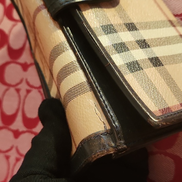 Used Burberry wallet - Picture 8 of 12